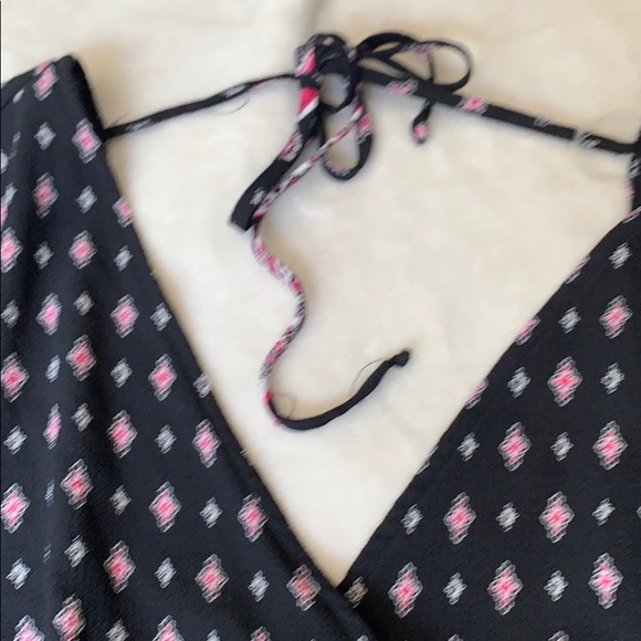 Romper - Picture 3 of 4